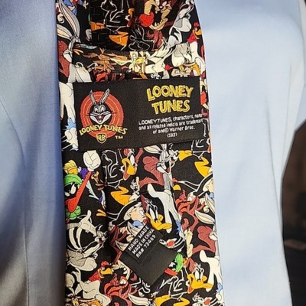 OS Neck Tie Multi Silk Looney Tunes Excellent